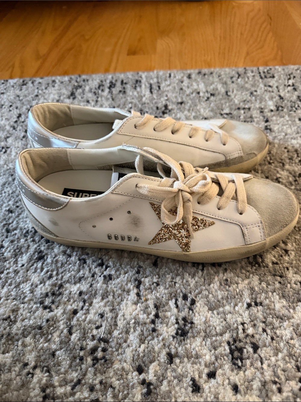 Golden Goose Women's Low-Top Sneakers in White with Gold Star